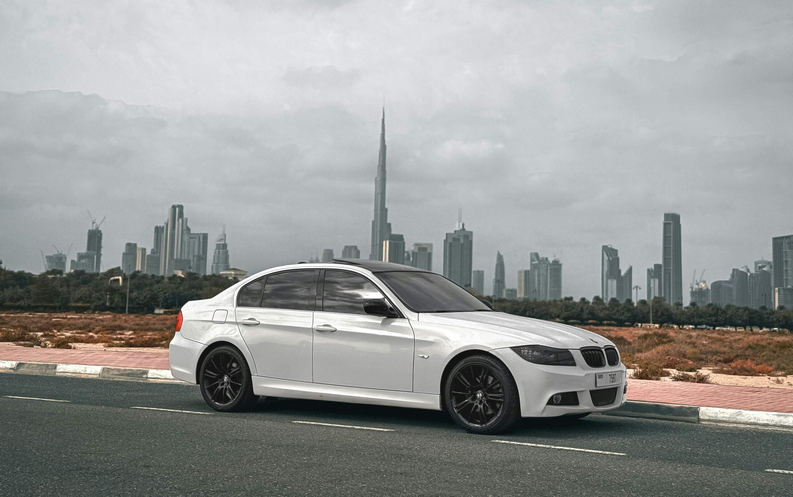 Dubai Rent Car Cheap – Smart Mobility for Seasonal Workers in the City