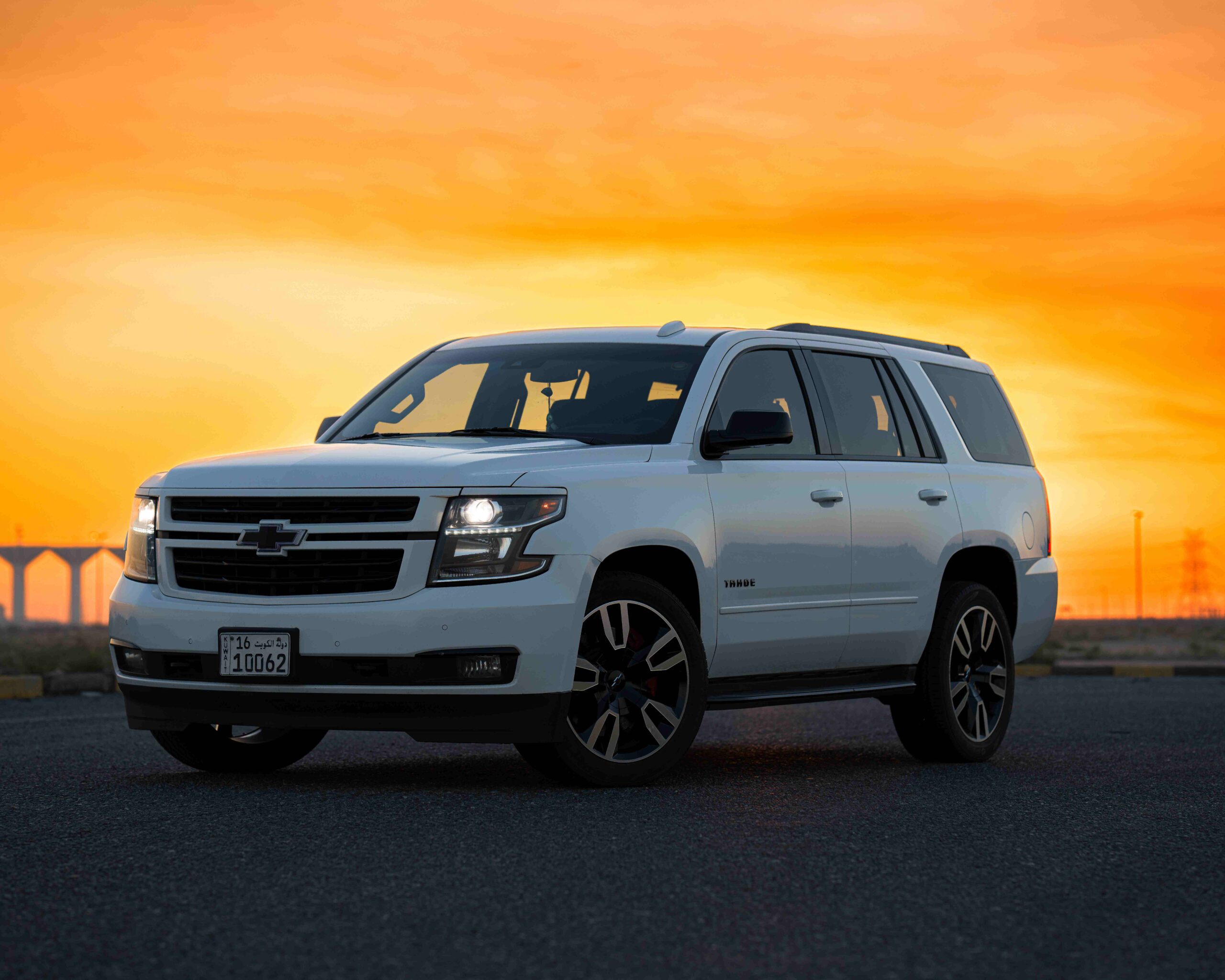 What To Consider Before Booking A Luxury SUV Rental